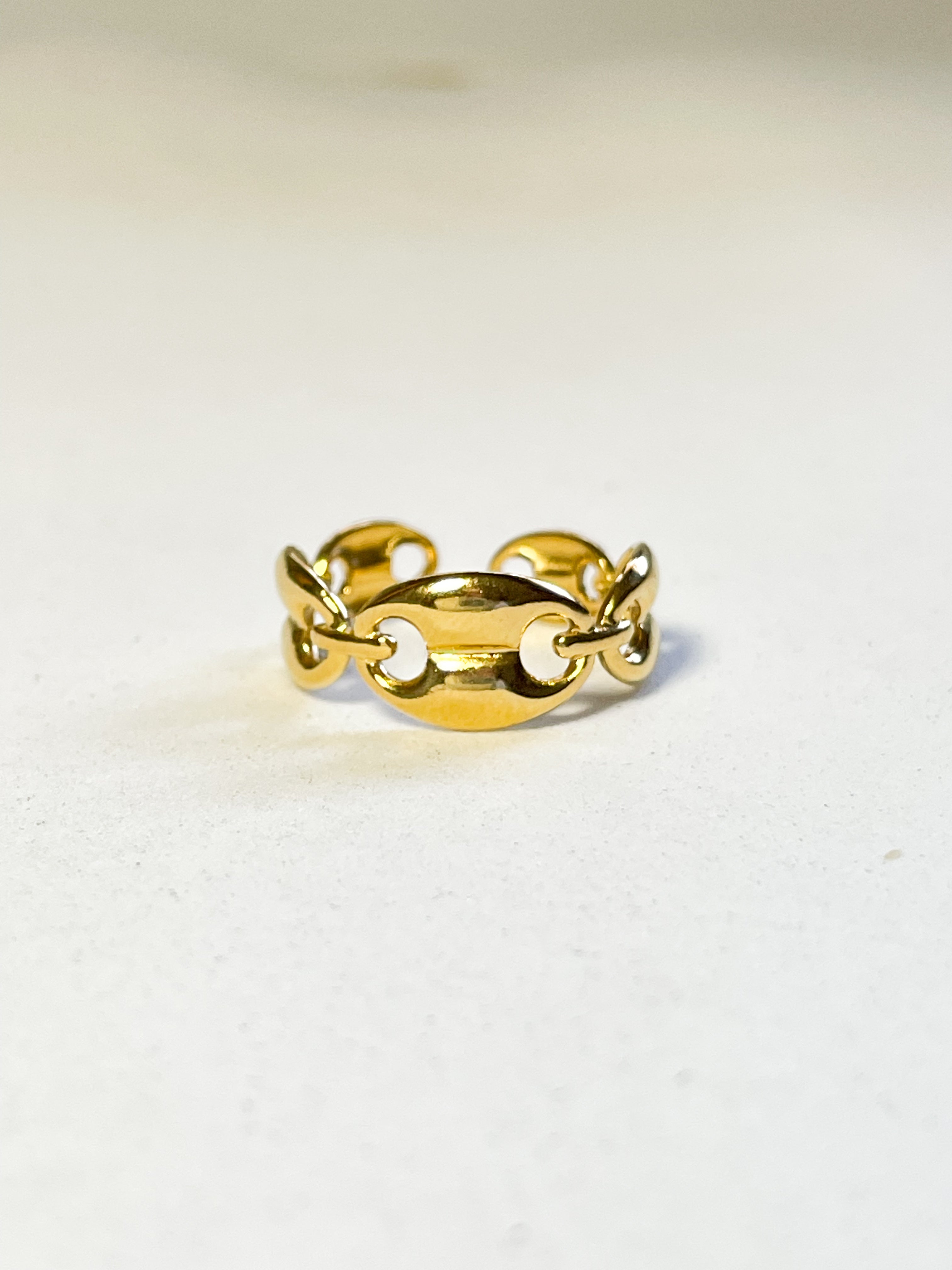 Golden Link Ring